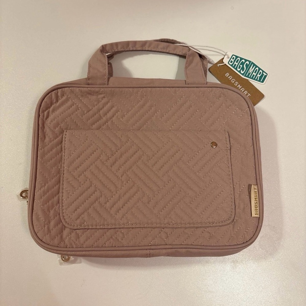 BNWT Pink Bagsmart Space Saver Hanging Toiletry Bag